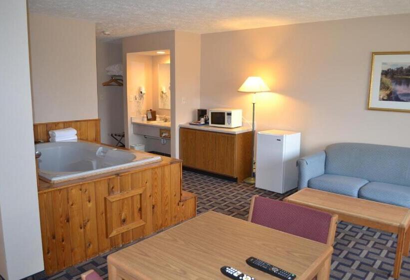 Мотель Sky Lodge Inn & Suites Delavan