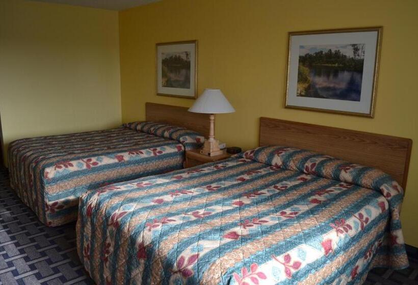 Мотель Sky Lodge Inn & Suites Delavan