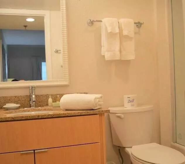 إقامة Doral Inn & Suites Miami Airport West