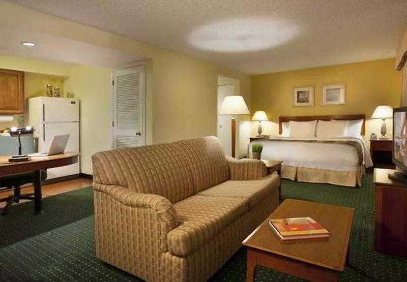 اقامتگاه Sonesta Es Suites Portland Vancouver Parkway