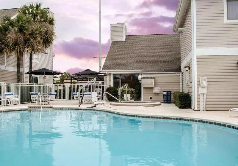 اقامتگاه Surestay Studio By Best Western Pensacola