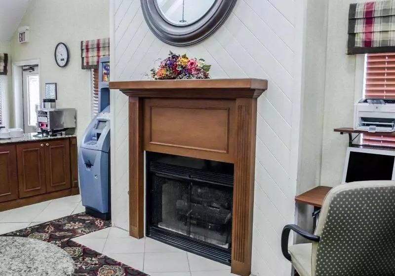 اقامتگاه Surestay Studio By Best Western Pensacola