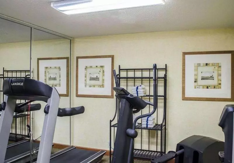 اقامتگاه Surestay Studio By Best Western Pensacola