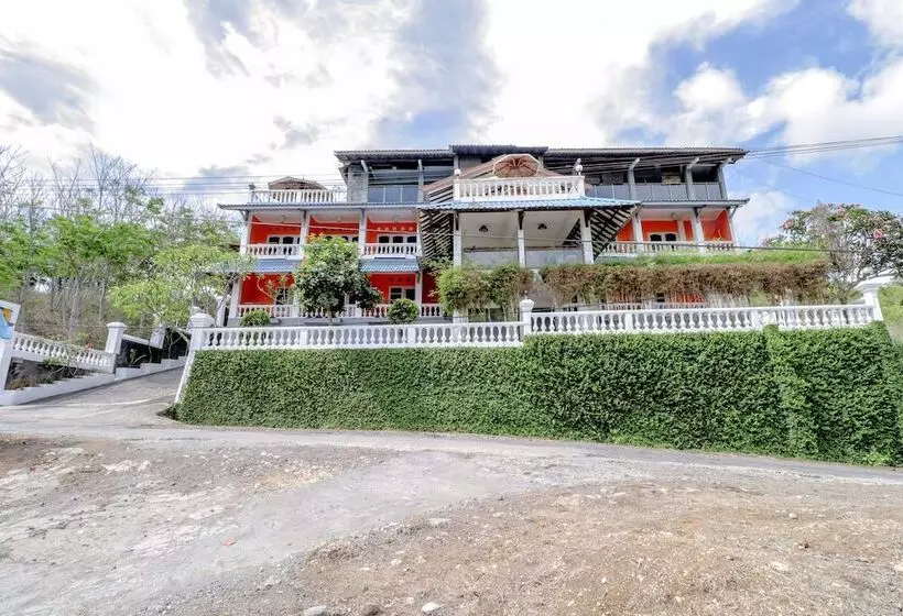 Adinda Beach Hotel And Villa