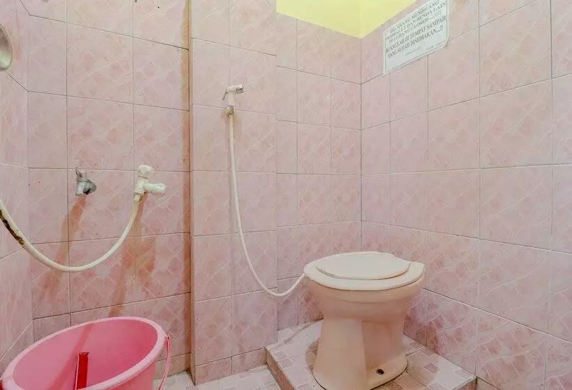 Adinda Beach Hotel And Villa