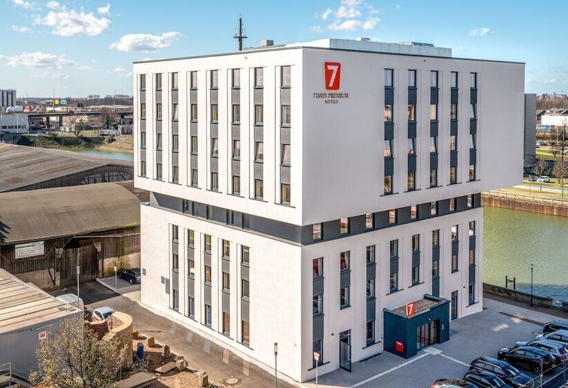 Отель Campanile Duisburg City