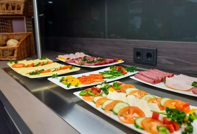 ホテル Campanile Duisburg City