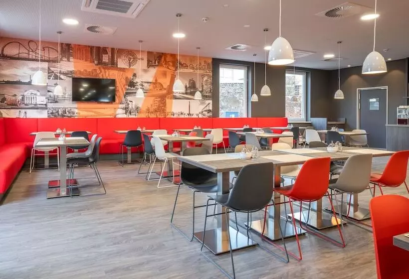 ホテル Campanile Duisburg City