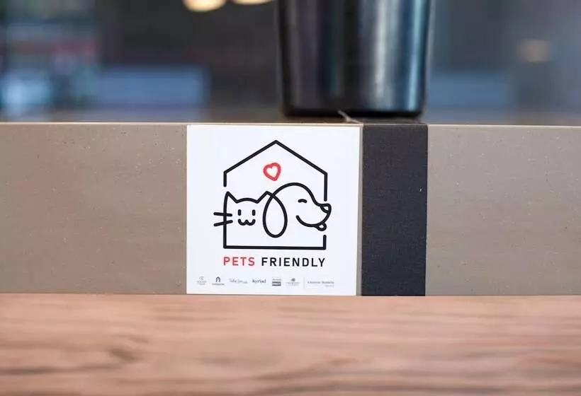 ホテル Campanile Duisburg City