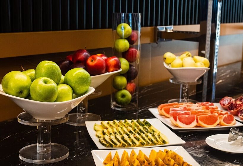 هتل Mercure Baku City