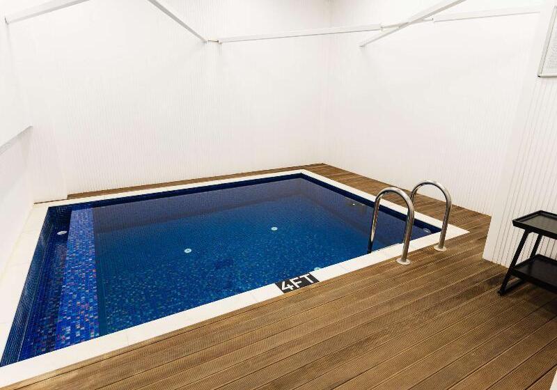 هتل Mercure Baku City