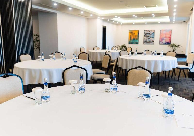 هتل Mercure Baku City