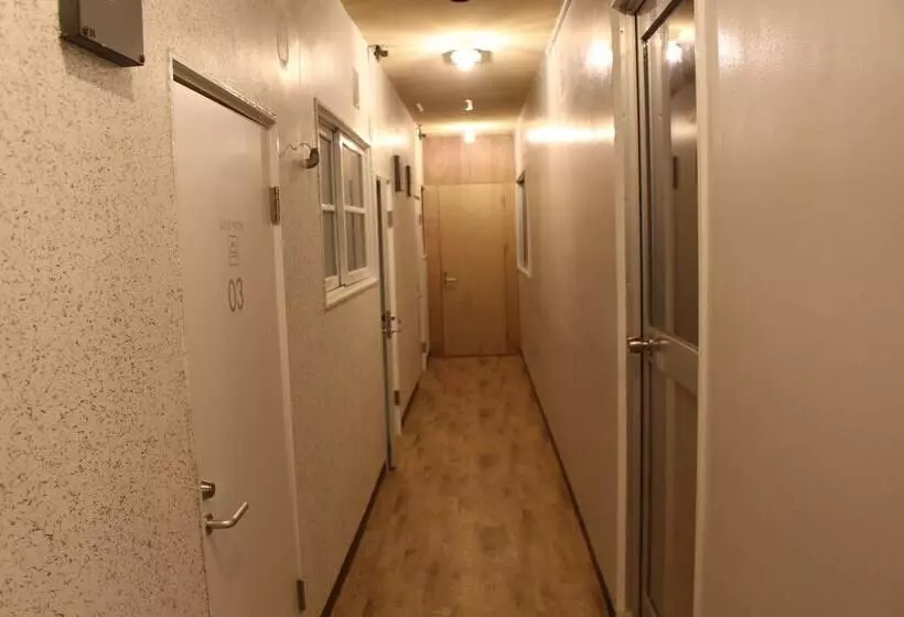 پانسیون Guest House Banvina Shiroyama   Hostel