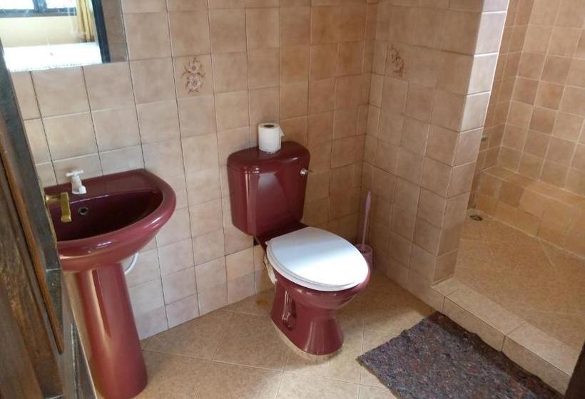 هاستل Shanzu Executive Beach Suites