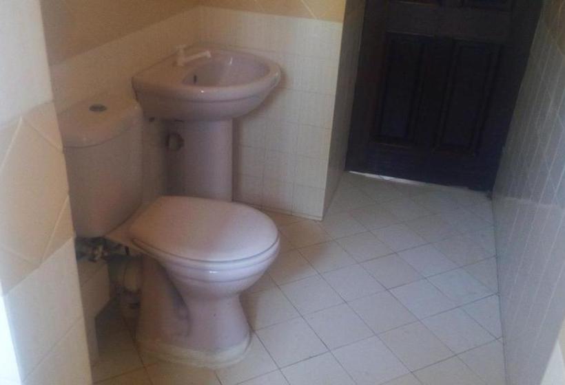 هاستل Shanzu Executive Beach Suites