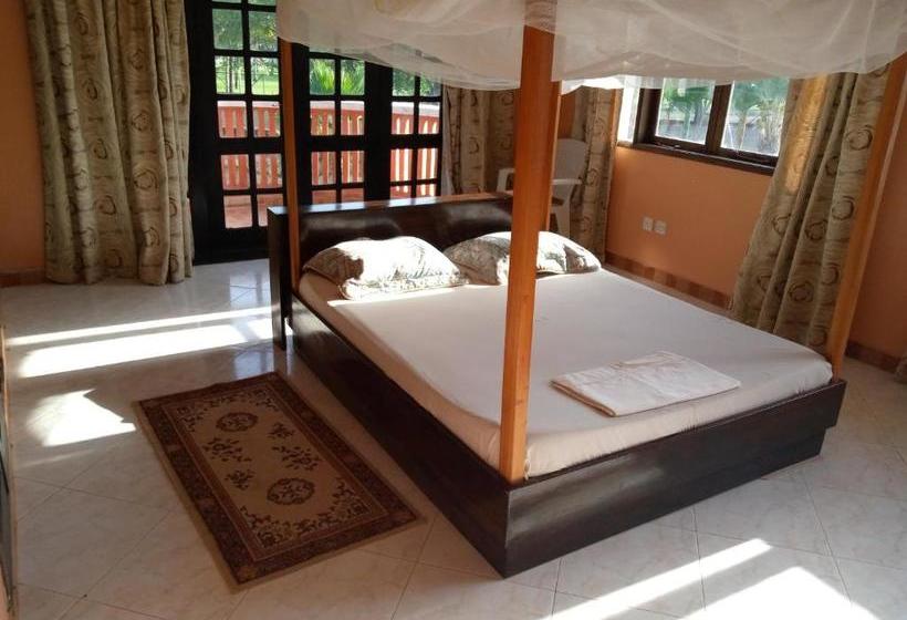 هاستل Shanzu Executive Beach Suites