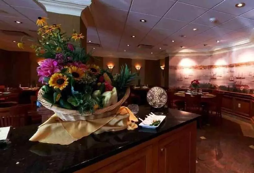 Guesthouse At Norwalk Inn