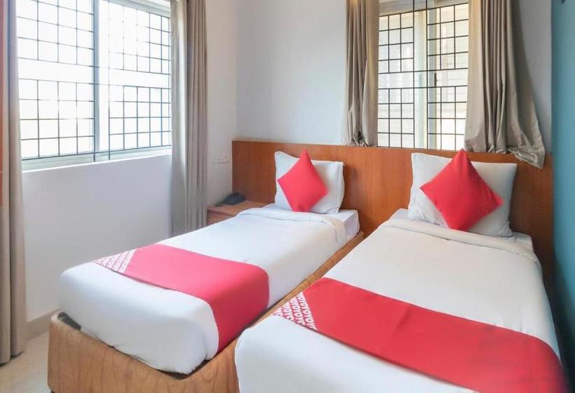 Отель Oyo 67280 Rvs Silverkey