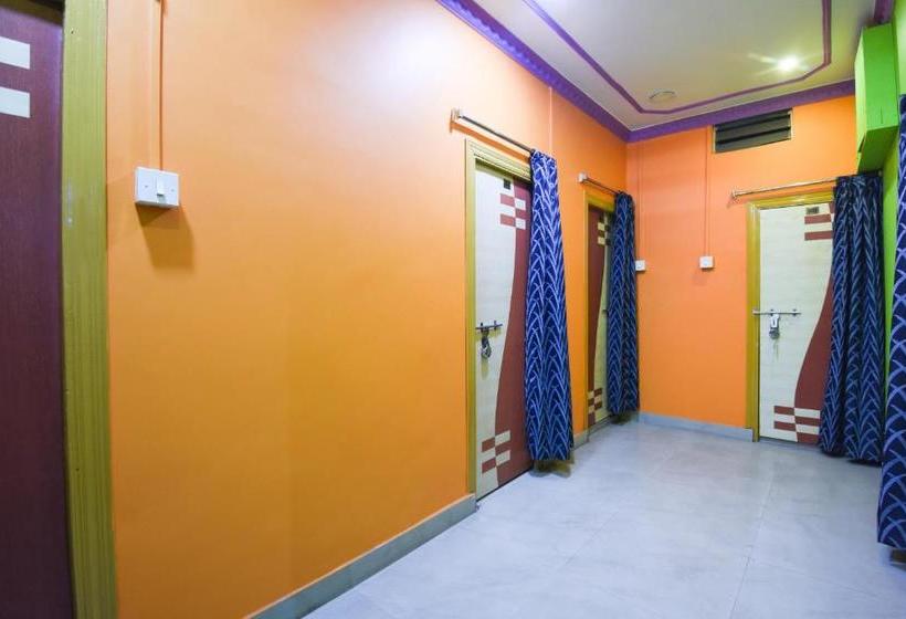 호텔 Spot On 67631 Maa Tara Guest House