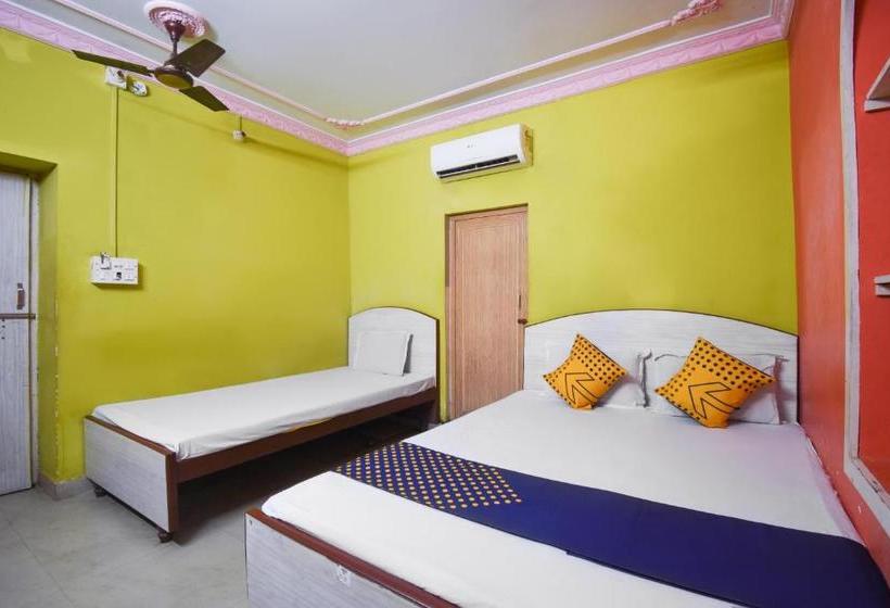 호텔 Spot On 67631 Maa Tara Guest House