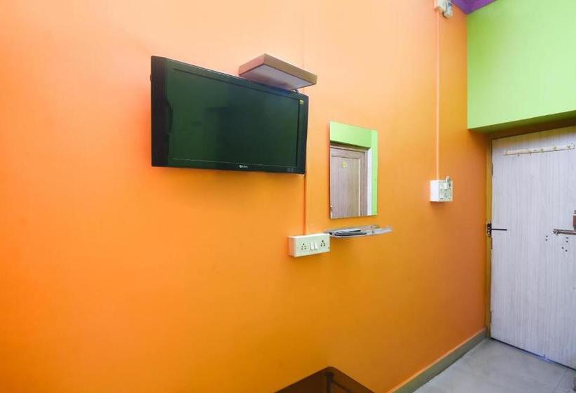 호텔 Spot On 67631 Maa Tara Guest House