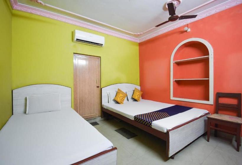 호텔 Spot On 67631 Maa Tara Guest House