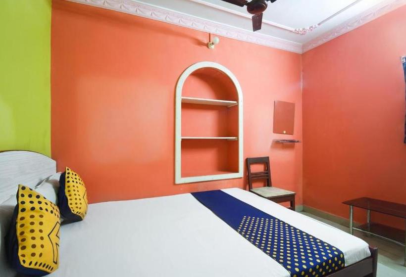 호텔 Spot On 67631 Maa Tara Guest House