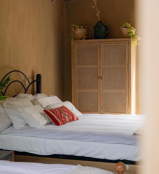 ペンション La Fragata