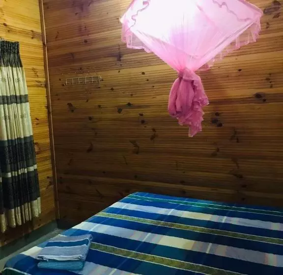 Walkers Hostel