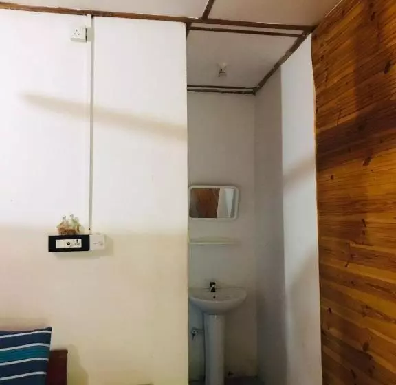 Walkers Hostel