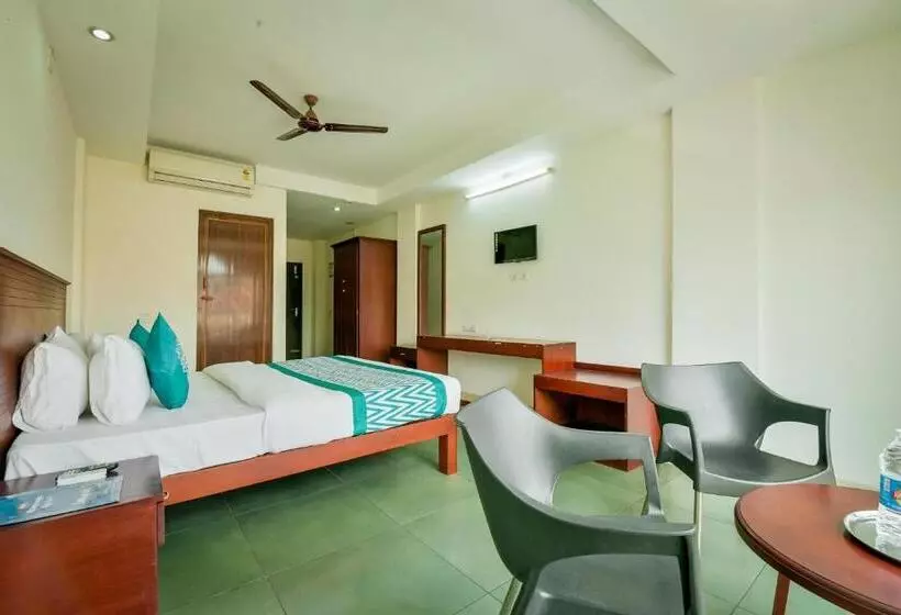 Hotelli Oyo 15226 Crystal Residency