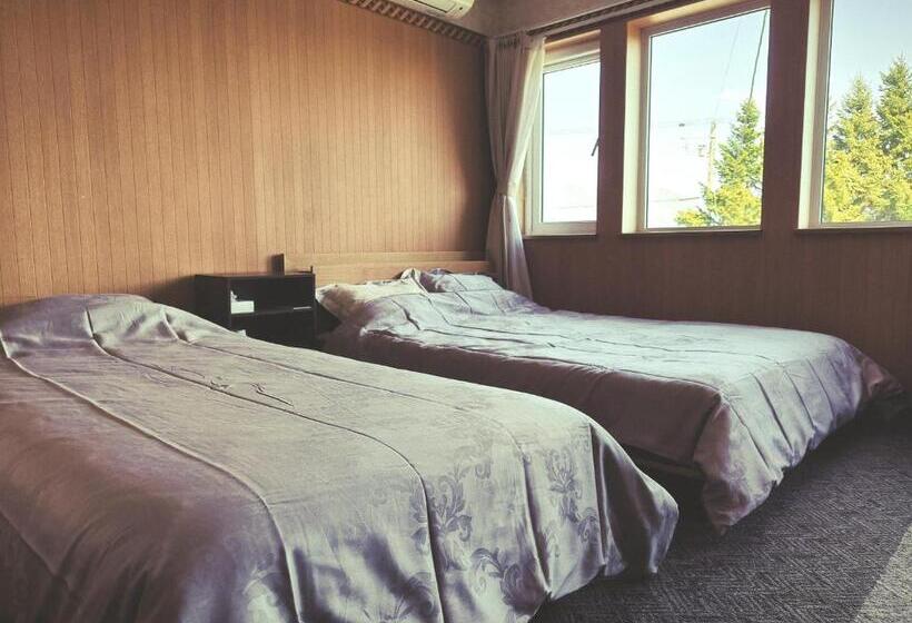 Общежитие Other Side House