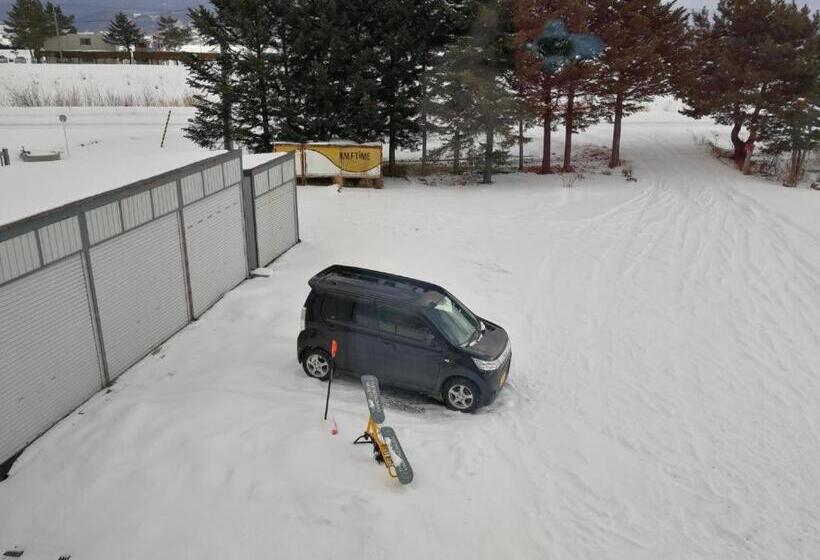 Общежитие Other Side House