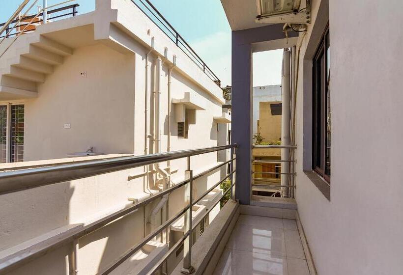 Hôtel Fabexpress Crystal Stay