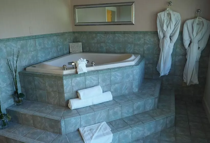 ホテル Anacortes Ship Harbor Inn
