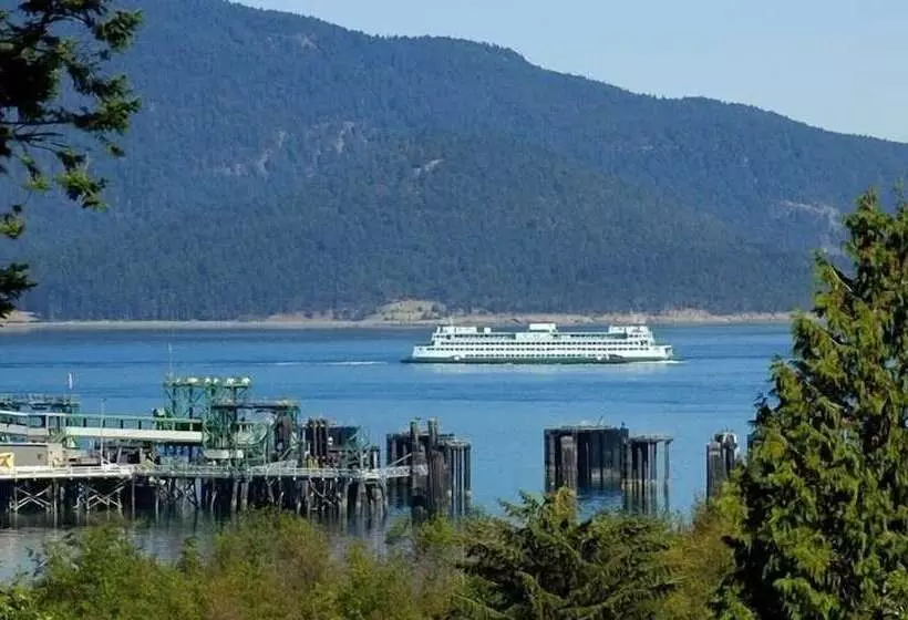 ホテル Anacortes Ship Harbor Inn