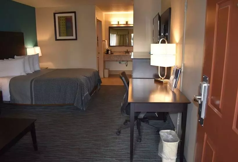 Отель Best Western Apricot Inn