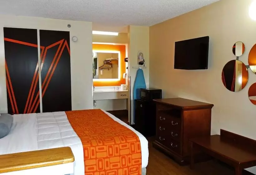 Отель Howard Johnson By Wyndham Savannah Ga