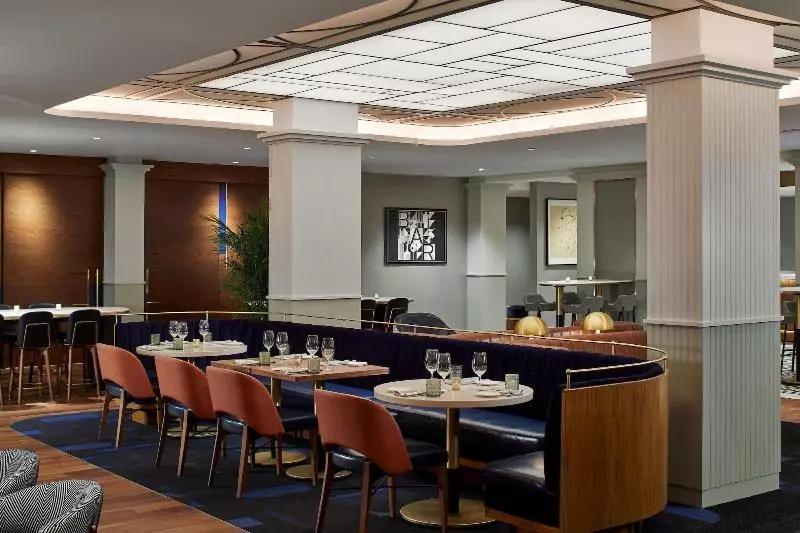 בית מלון כפרי Le Méridien St. Louis Clayton