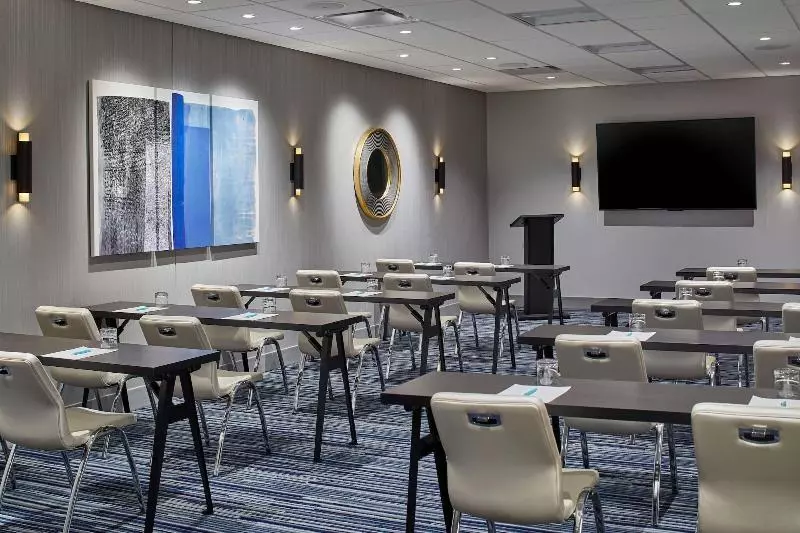 בית מלון כפרי Le Méridien St. Louis Clayton