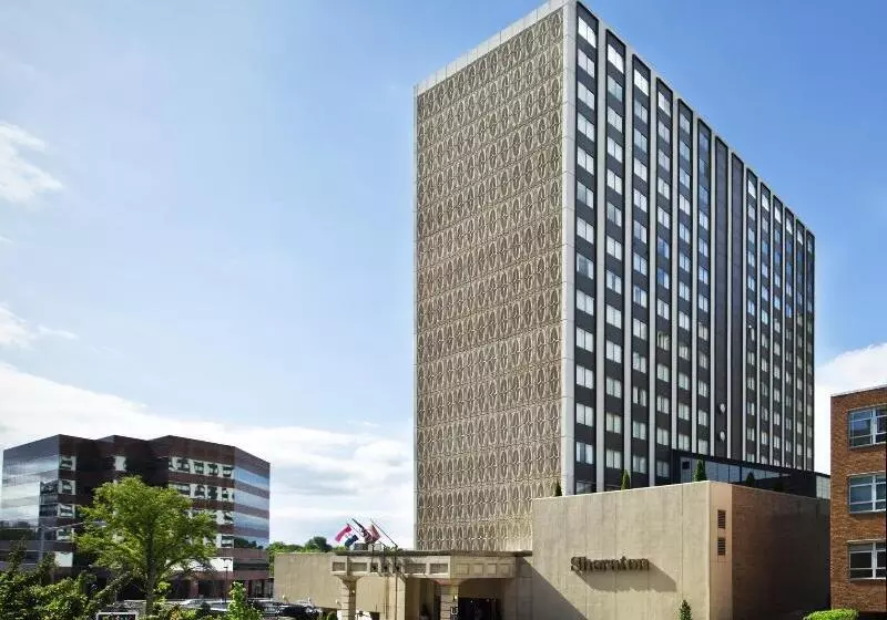 בית מלון כפרי Le Méridien St. Louis Clayton