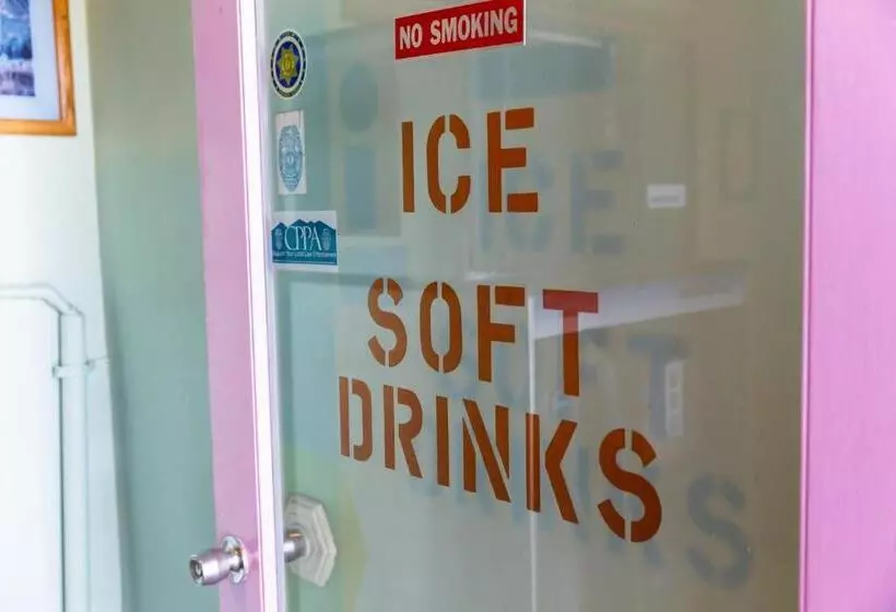 Отель Safari Inn