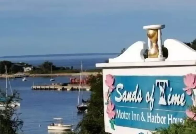 Отель Sands Of Time Motor Inn & Harbor House