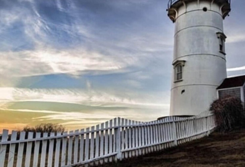 Otel Sands Of Time Motor Inn & Harbor House