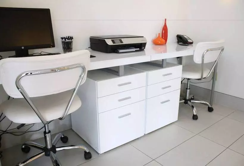 فندق Schoenbrunn Inn