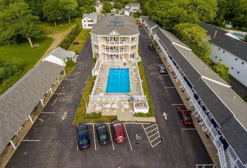 בית מלון כפרי Sea Latch Inn