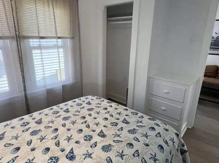 בית מלון כפרי Sea Latch Inn