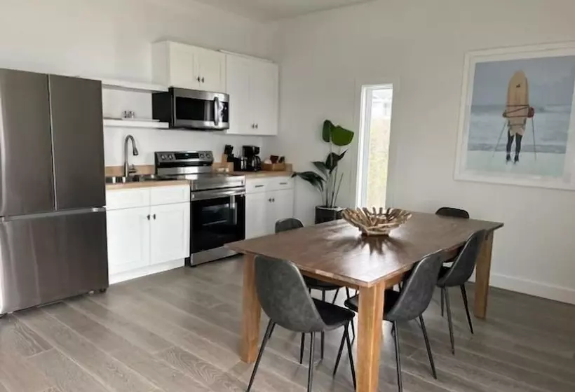 בית מלון כפרי Sea Latch Inn