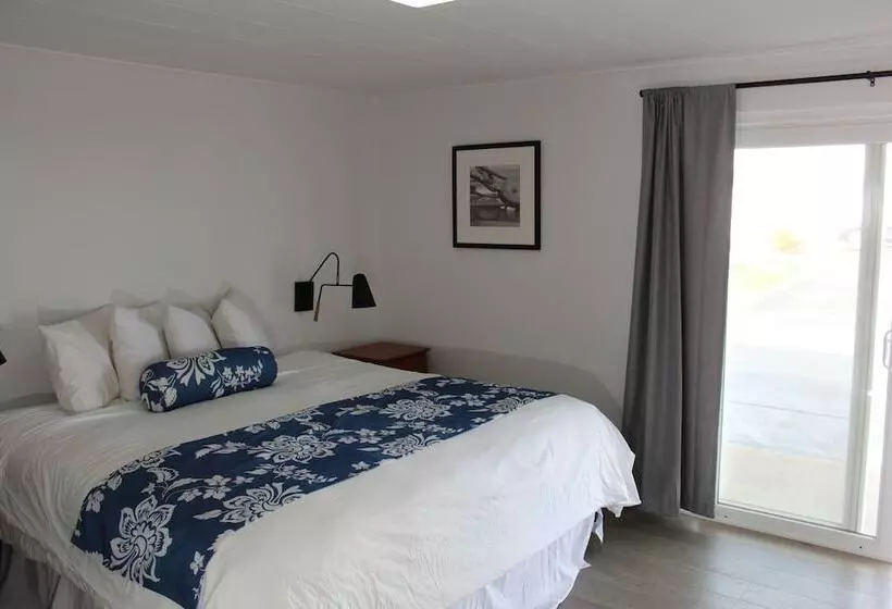 בית מלון כפרי Sea Latch Inn