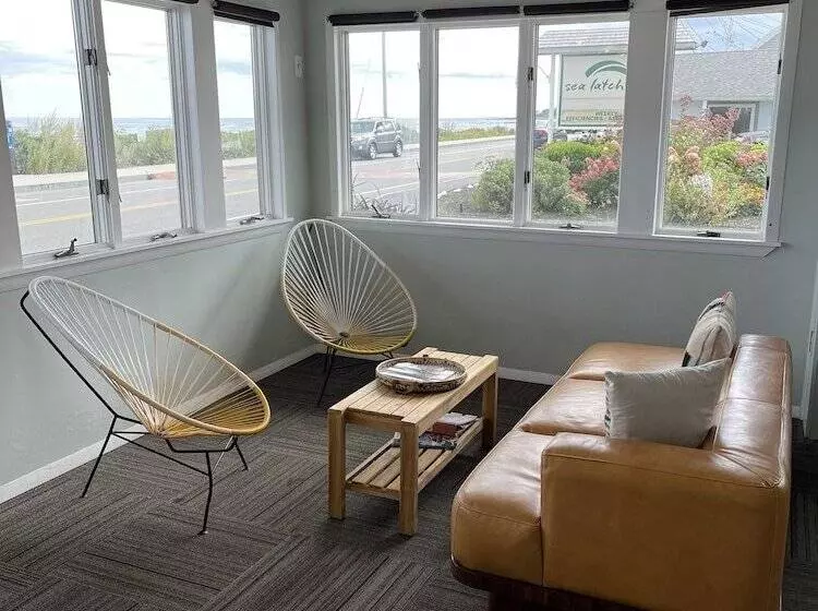 בית מלון כפרי Sea Latch Inn